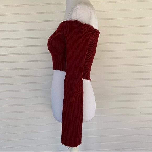 Red Bell sleeves crop top NEW - Picture 2 of 14